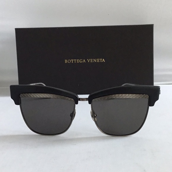 BOTTEGA VENETA SUNGLASSES LADIES. main image 4